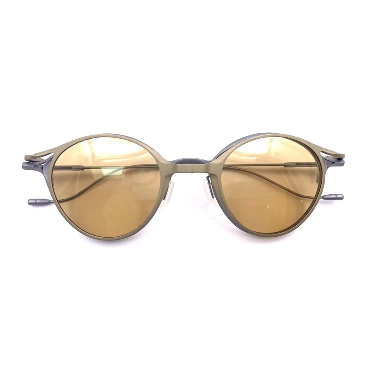 Retro Titanium Glasses With Foldable Sunglasses Clip Retro Titanium Glasses With Foldable Sunglasses Clip